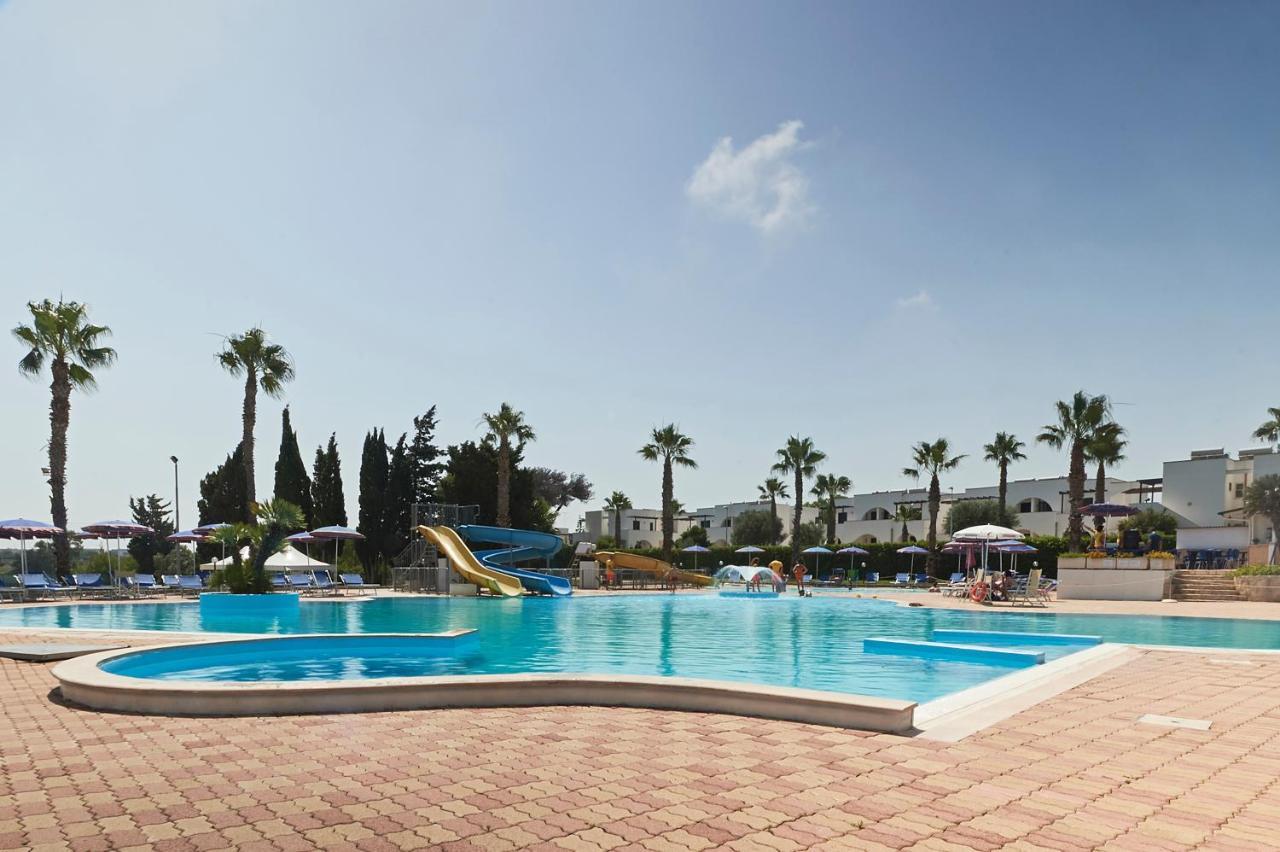 Alba Azzurra - Cdshotels Torre dell'Orso Extérieur photo