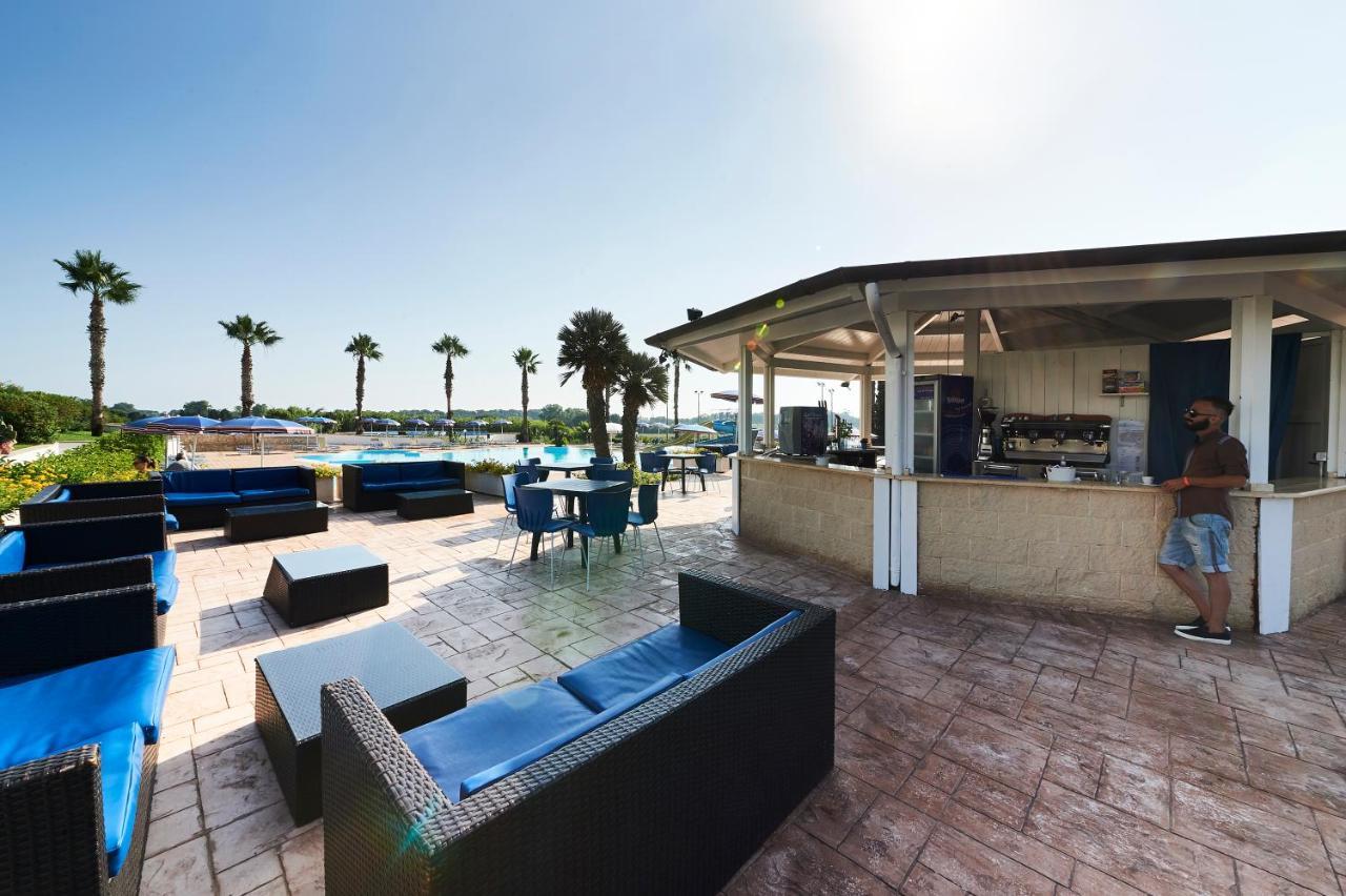 Alba Azzurra - Cdshotels Torre dell'Orso Extérieur photo