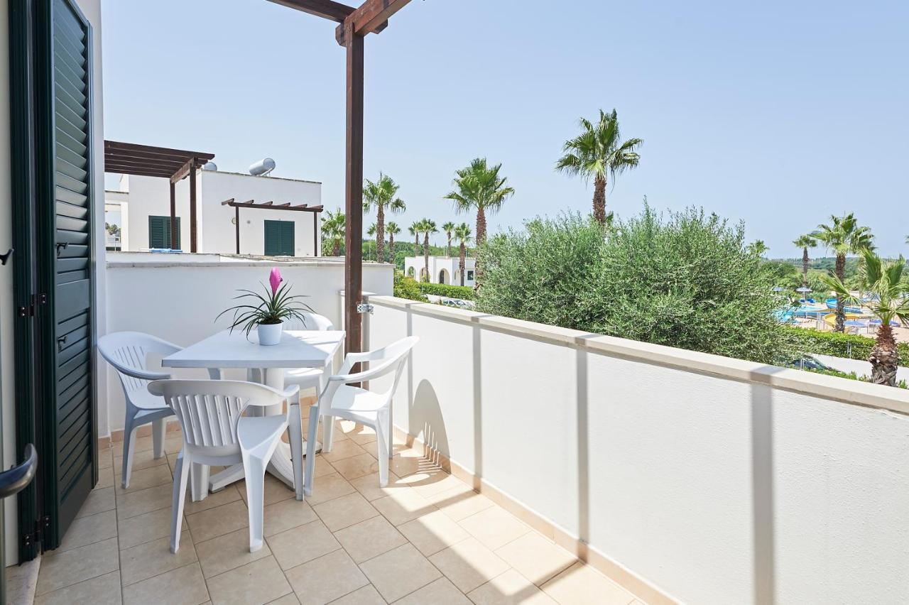 Alba Azzurra - Cdshotels Torre dell'Orso Extérieur photo