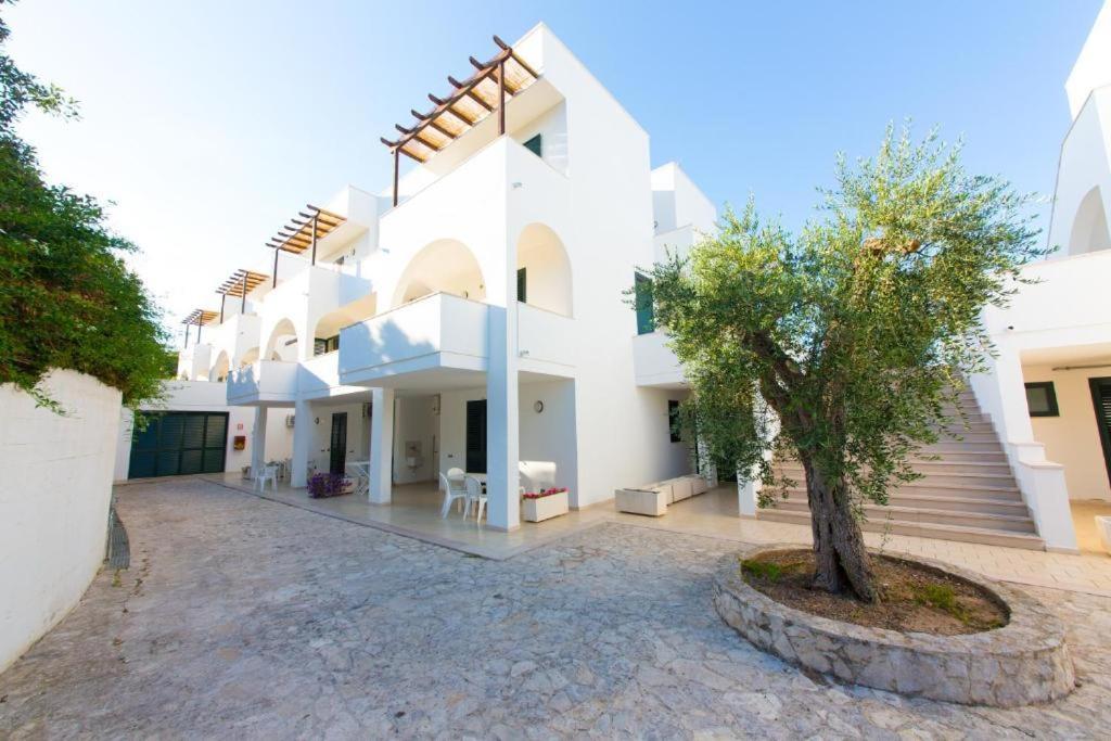 Alba Azzurra - Cdshotels Torre dell'Orso Extérieur photo
